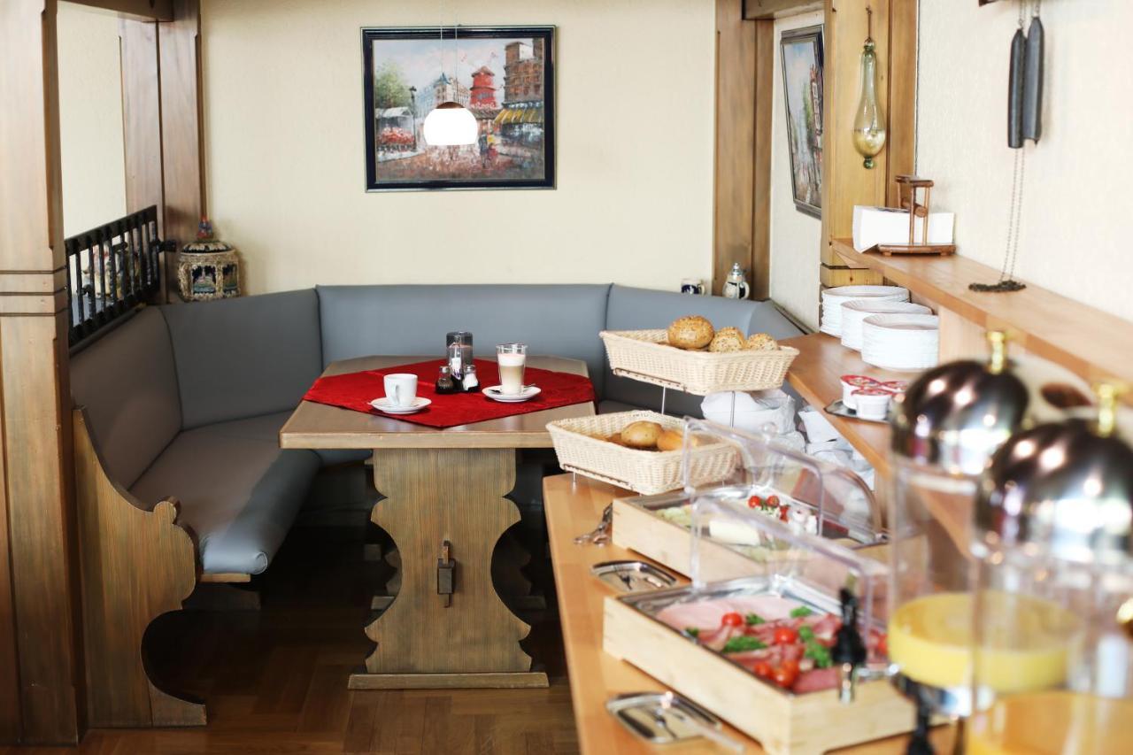 Hotel Restaurant Adler Stube Мюнстерталь Экстерьер фото