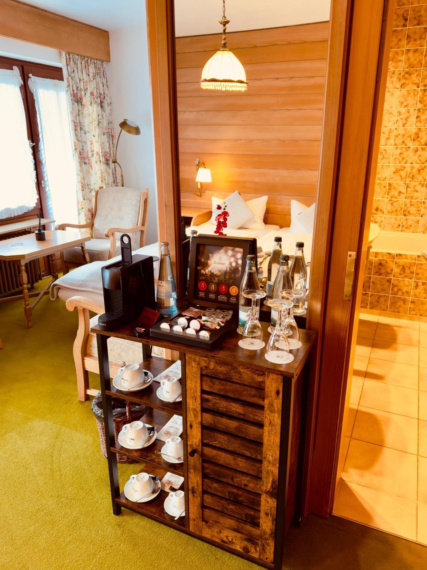 Hotel Restaurant Adler Stube Мюнстерталь Экстерьер фото